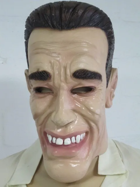 Masken 16