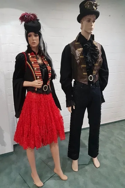 Halloween & Gothic 15