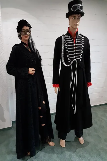 Halloween & Gothic 16